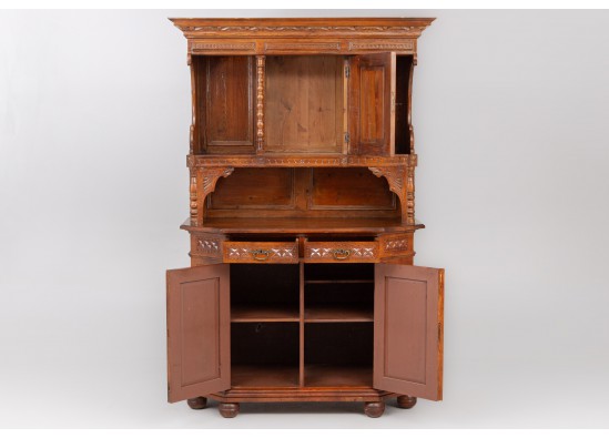 Dish cabinet
