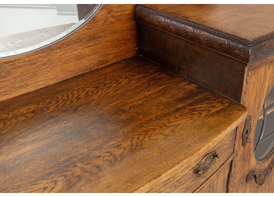 Dish cabinet