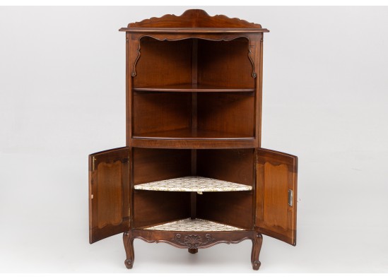 Corner shelf - Dish cabinet