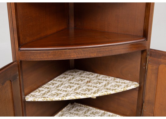 Corner shelf - Dish cabinet
