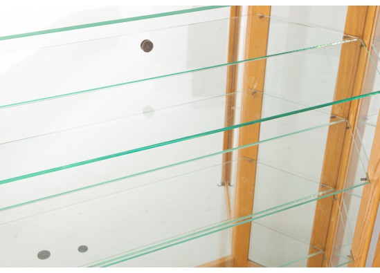 Dish cabinet