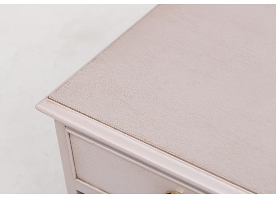 Commodes  (2 items)