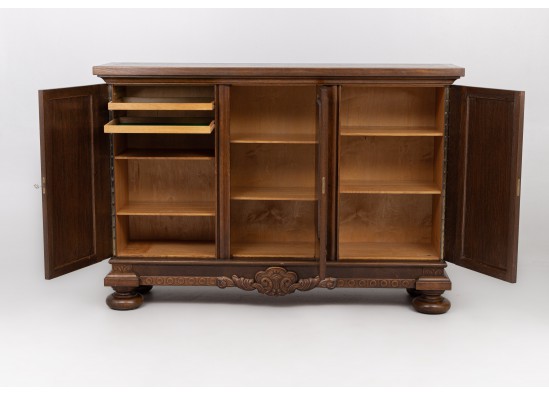 Dish cabinet 