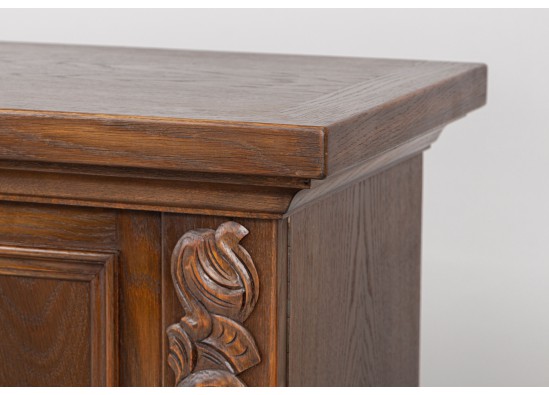 Dish cabinet 
