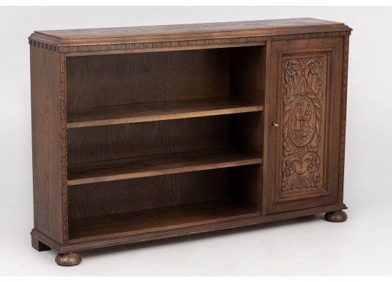 Books shelf