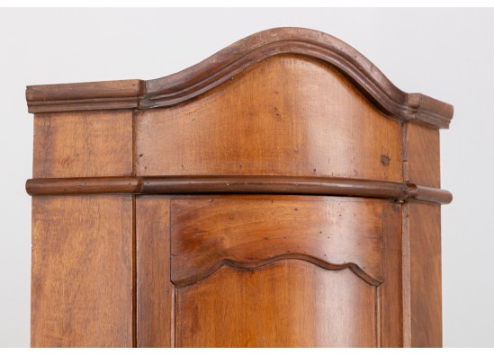 Corner dish cabinet