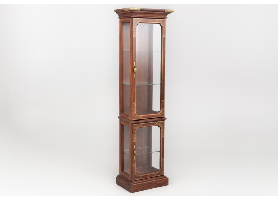Dish cabinet