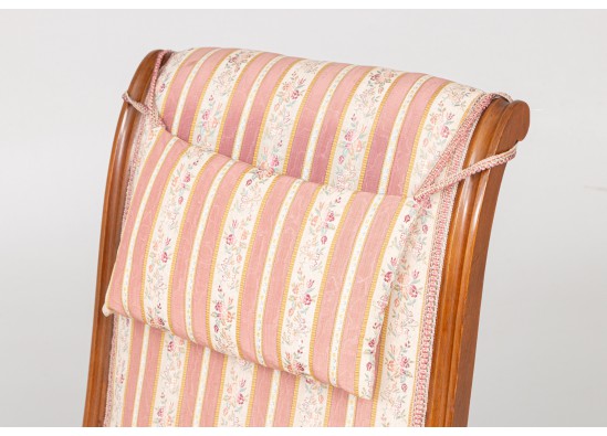 Chair with pouf