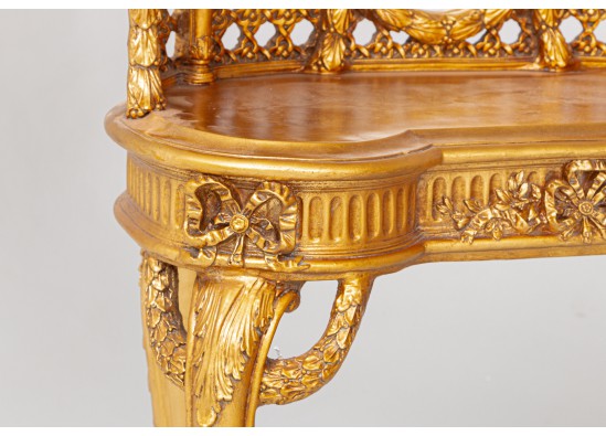 Dressing table