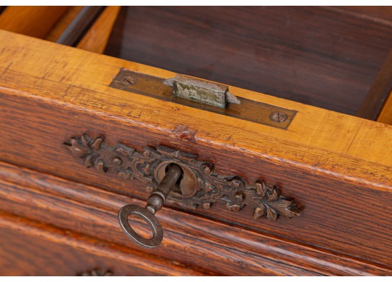 Sewing table