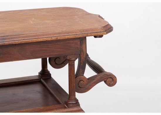 Tray table
