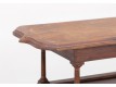 Tray table