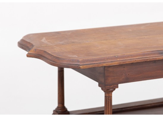 Tray table