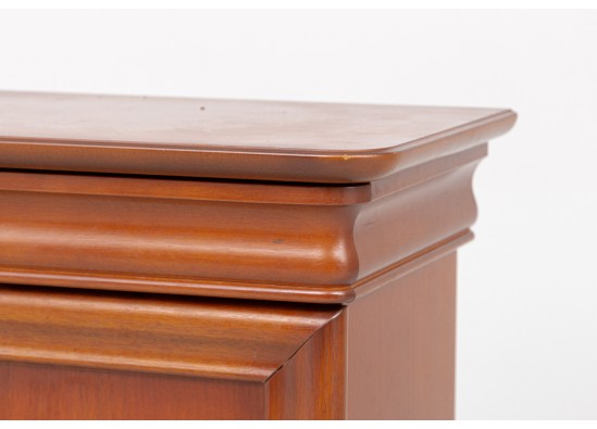 Commode (2 items)