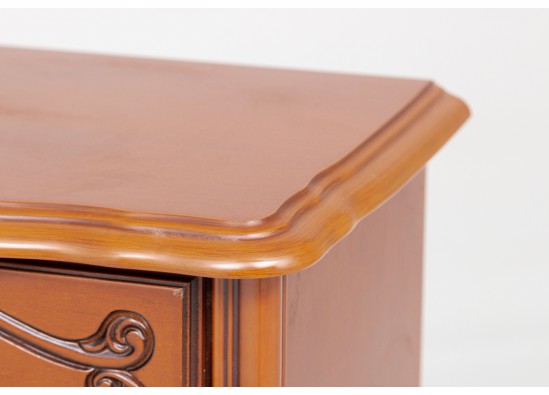 Commode (2 items)