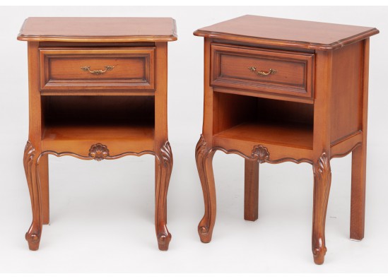 Commode (2 items)