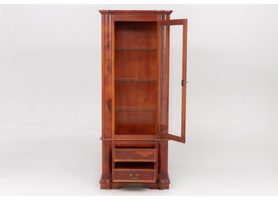 Dish cabinet