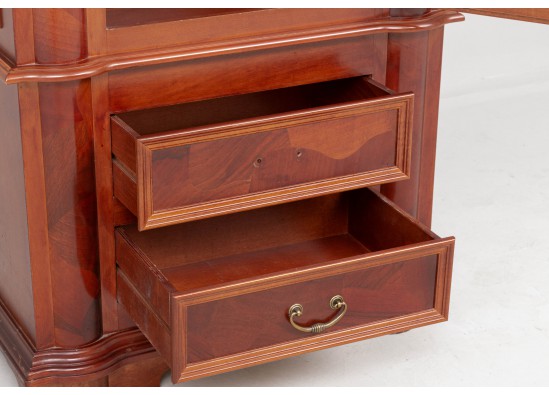 Dish cabinet