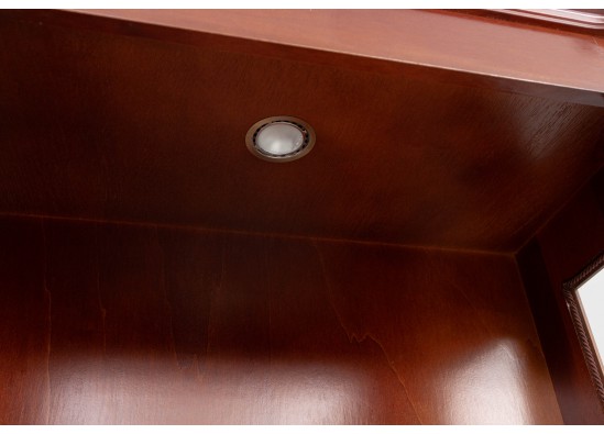 Dish cabinet