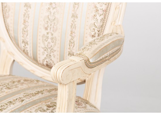 Ling room furniture