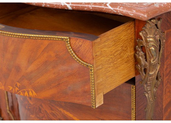 Commode