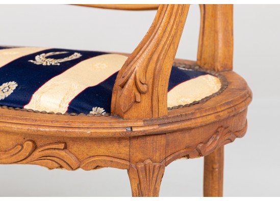 Sofa Old-fashioned bench
