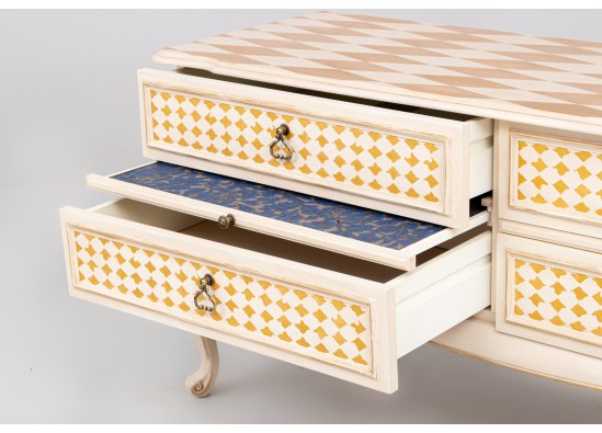 Commode