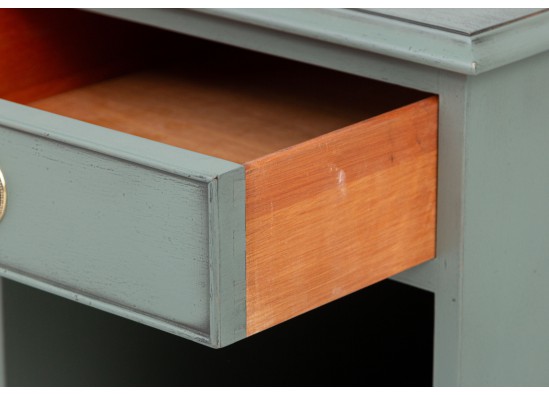 Commode (2 items)