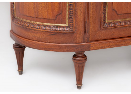 Dish cabinet