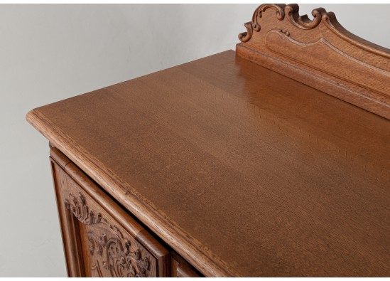 Dining room furniture