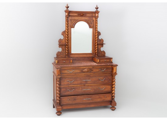 Commode with mirror