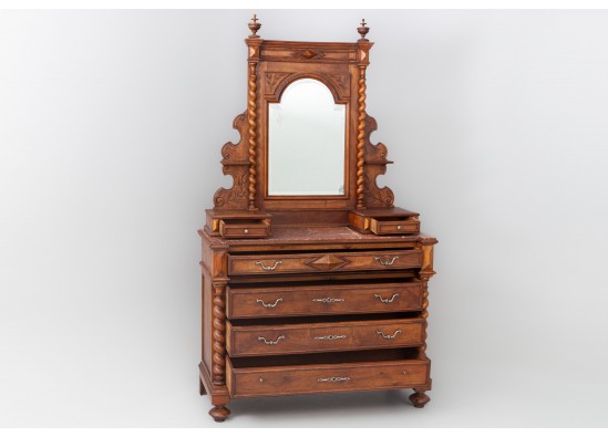 Commode with mirror