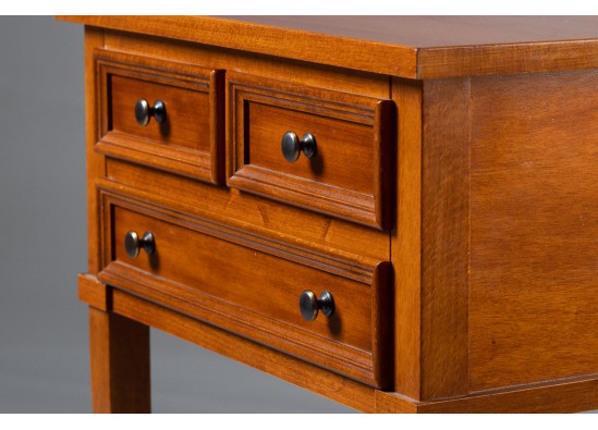 Commode (2 items)