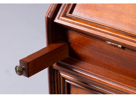 Secretaire