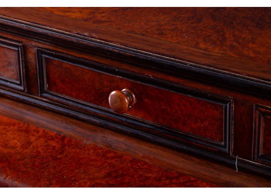 Secretaire