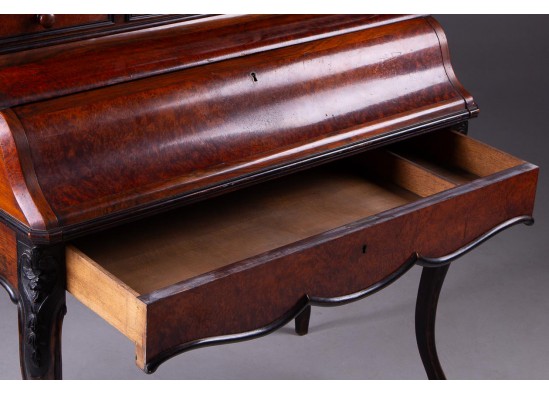Secretaire