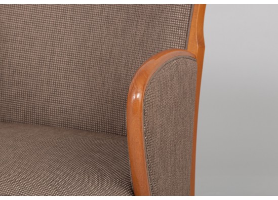 Armchairs  (4 items)