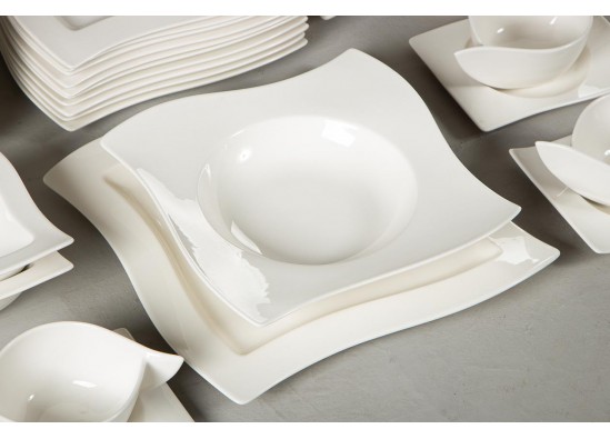 Dinner service 