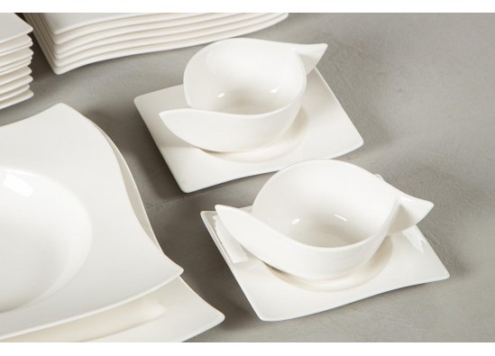 Dinner service 