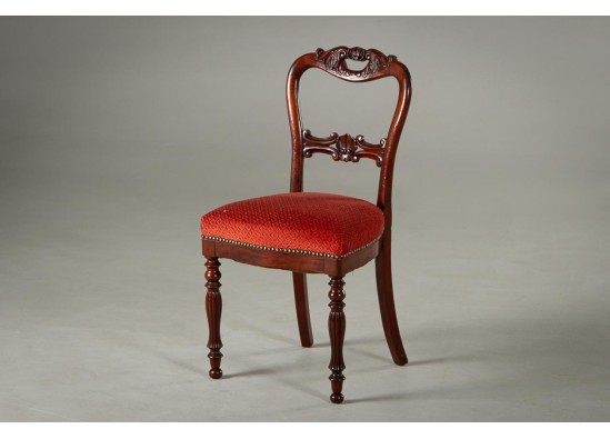 Chairs (5 items)