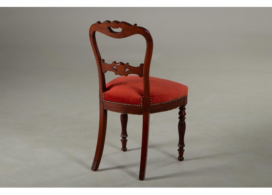 Chairs (5 items)