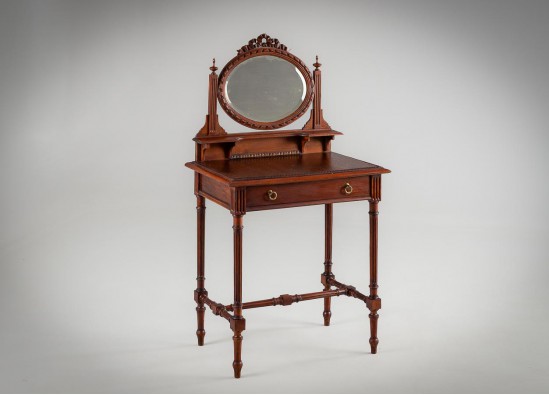 Dressing table
