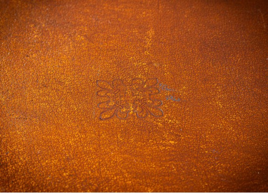 Desk -  Serecretai