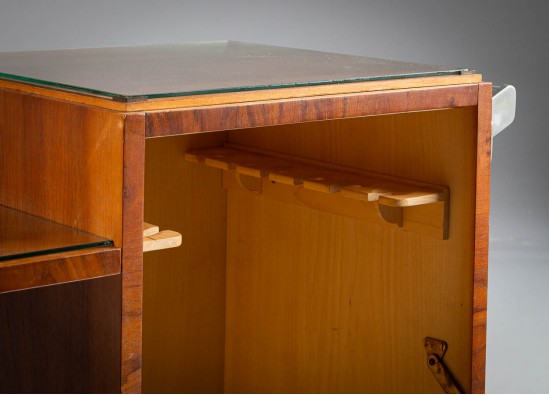 Table - bar
