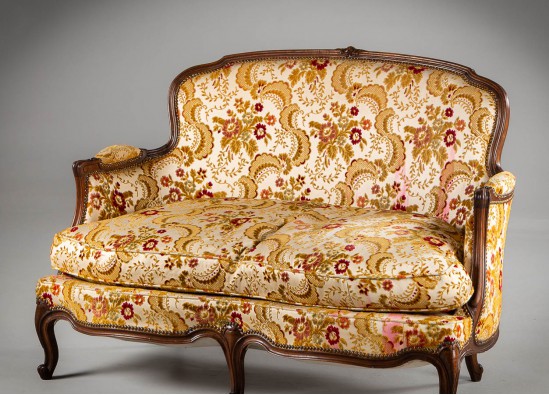 Sofa - Old fashioned bench
