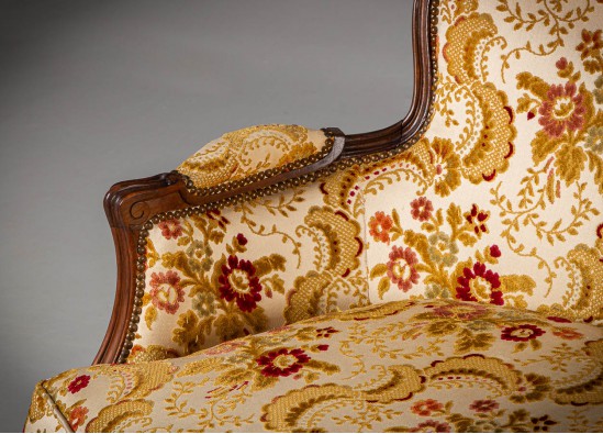 Sofa - Old fashioned bench