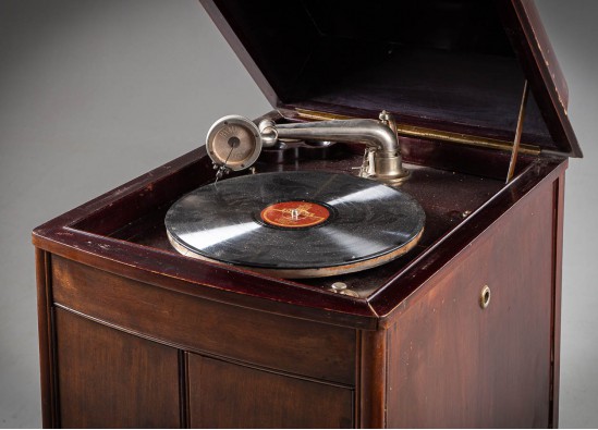 Turntable