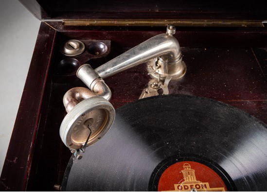 Turntable