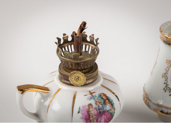 Lamps (2 items)