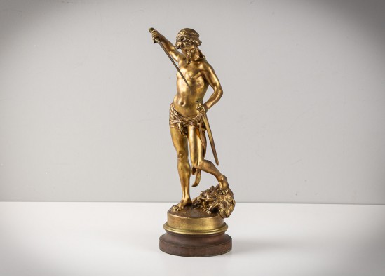 Statue